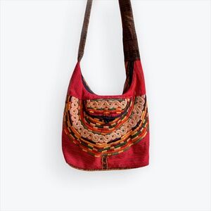 Hobo Shoulder Bag from Guatemala, Lined, One Pocket